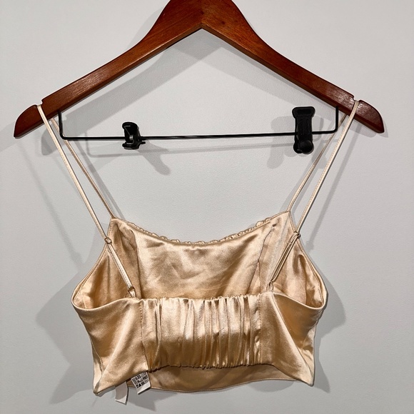 Zara Gold Satin crop top - Picture 3 of 4